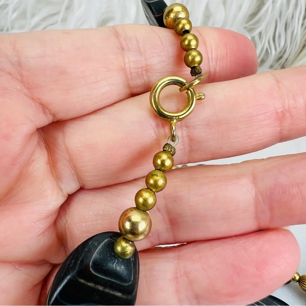 Pretty black swirl, and goldtone costume necklace